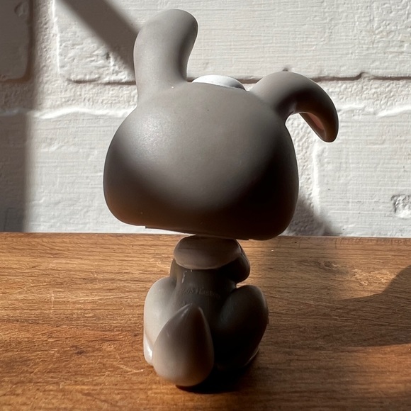 LPS Littlest Pet Shop Grey Rabbit - Picture 4 of 5